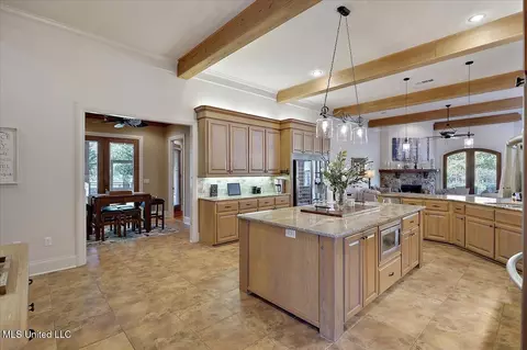 Kitchen - 308 Partridge Cv, Brandon, MS 39047 photo 4 of 6