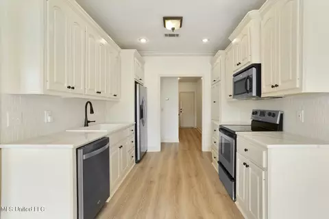 908 Fairview Pl, Brandon, MS 39047 photo 7