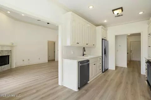 908 Fairview Pl, Brandon, MS 39047 photo 8