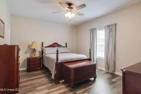 Bedroom - 105 Pineview Dr, Lucedale, MS 39452 photo 3 of 4