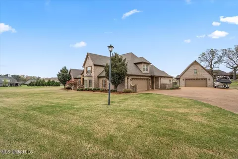 14228 Stateline Rd, Olive Branch, MS 38654