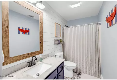 Bath - 18432 Sky Ln, Saucier, MS 39574 photo 2 of 2