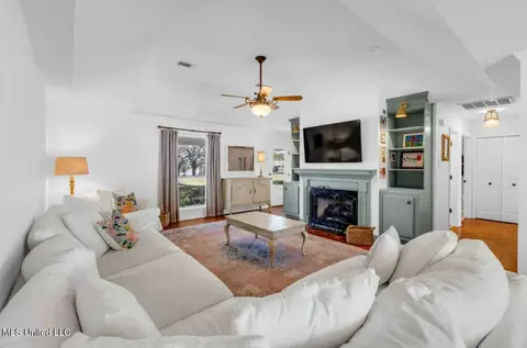 Living - 18432 Sky Ln, Saucier, MS 39574 photo 3 of 3