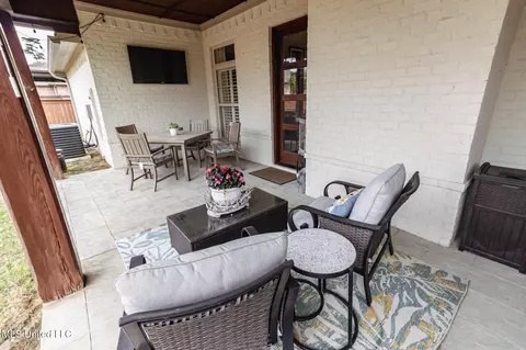 Exterior - 803 Onyx Pl, Flowood, MS 39232 photo 6 of 10