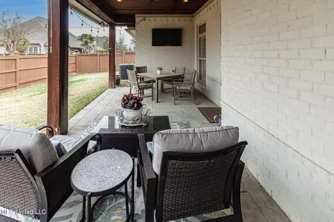 Exterior - 803 Onyx Pl, Flowood, MS 39232 photo 5 of 10