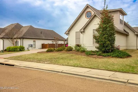 Exterior - 803 Onyx Pl, Flowood, MS 39232 photo 9 of 10