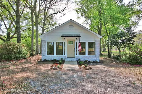 130 Ernest Nichelson Rd, Lucedale, MS 39452