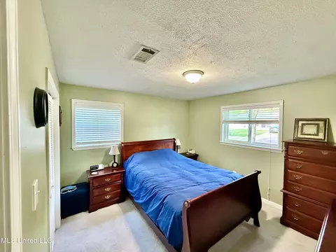 Bedroom - 527 Luling St, Pearl, MS 39208 photo 2 of 2