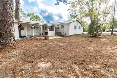 Exterior - 1603 NE 1st Ave, Magee, MS 39111 photo 10 of 17