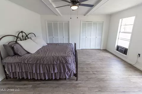 Bedroom - 1603 NE 1st Ave, Magee, MS 39111 photo 2 of 8
