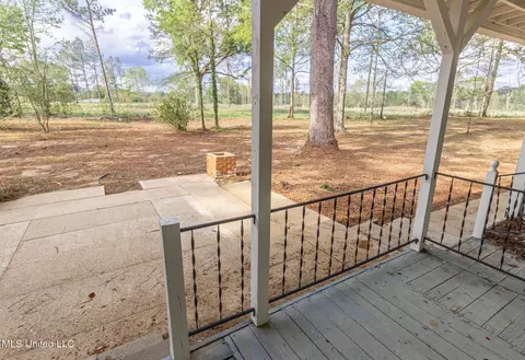 Exterior - 1603 NE 1st Ave, Magee, MS 39111 photo 7 of 17