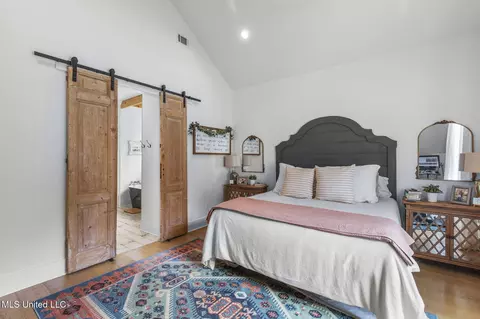 Bedroom - 205 Stump Ridge Rd, Brandon, MS 39047 photo 6 of 6