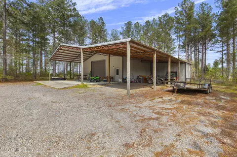 Exterior - 205 Stump Ridge Rd, Brandon, MS 39047 photo 22 of 24