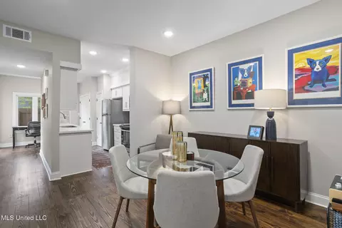 Dining - 42 Park Crest Pl, Jackson, MS 39211 photo 2 of 2