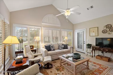 Living - 430 Independence Blvd, Flowood, MS 39232 photo 5 of 6