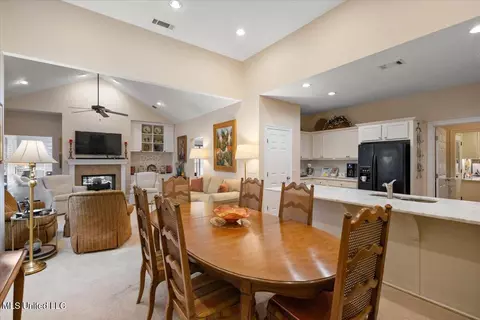 Dining - 430 Independence Blvd, Flowood, MS 39232 photo 2 of 2