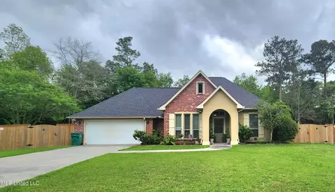 115 Pine Burr Road Rd, Carriere, MS 39426