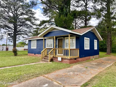 1311 Fernwood Dr, Jackson, MS 39213