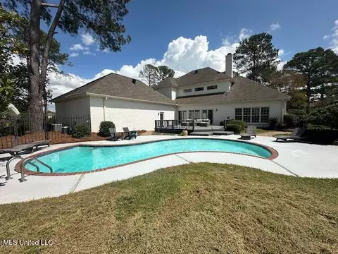 Exterior - 117 Peninsula Dr, Brandon, MS 39047 photo 10 of 11
