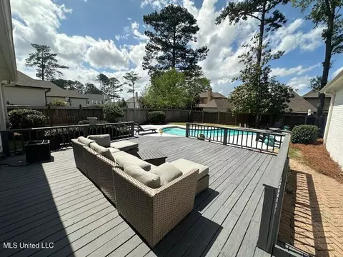 Exterior - 117 Peninsula Dr, Brandon, MS 39047 photo 5 of 11