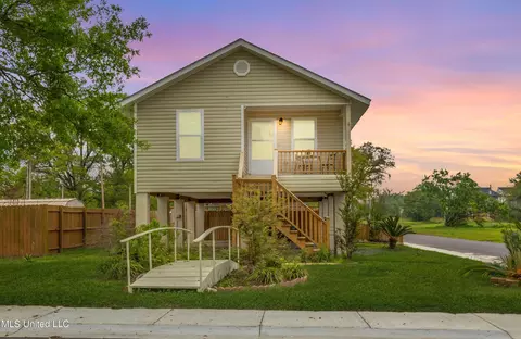 395 Bonner Dr, Biloxi, MS 39530
