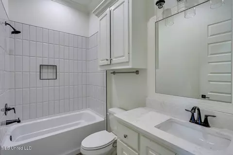 Bath - 243 Bronson Bnd, Flowood, MS 39232 photo 5 of 5