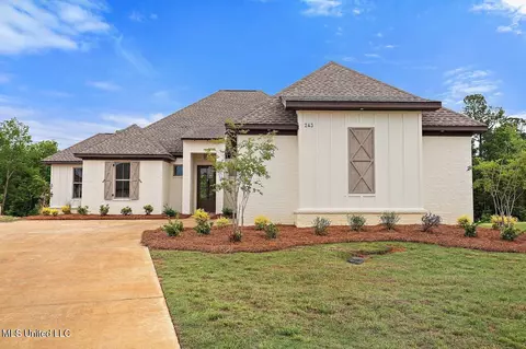 Exterior - 243 Bronson Bnd, Flowood, MS 39232 photo 2 of 7