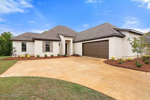 243 Bronson Bnd, Flowood, MS 39232