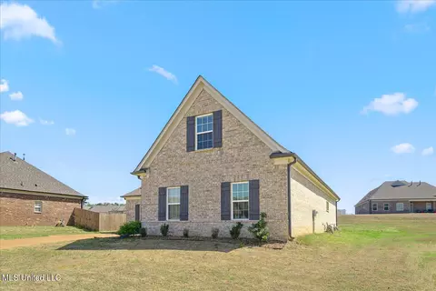 729 Rikard Dr, Hernando, MS 38632 photo 3