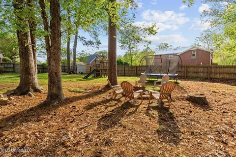 Exterior - 139 Easthaven Dr, Brandon, MS 39042 photo 14 of 17