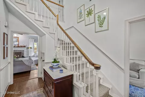 Entry Way - 139 Easthaven Dr, Brandon, MS 39042 photo 1 of 10