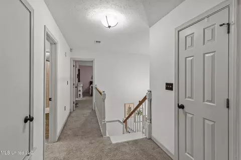 Entry Way - 139 Easthaven Dr, Brandon, MS 39042 photo 7 of 10