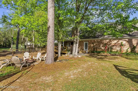 Exterior - 139 Easthaven Dr, Brandon, MS 39042 photo 13 of 17