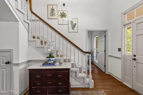 Entry Way - 139 Easthaven Dr, Brandon, MS 39042 photo 4 of 10