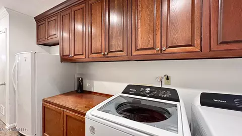 Other - 925 Sycamore St, Grenada, MS 38901 photo 9 of 10