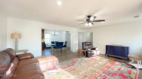 Other - 925 Sycamore St, Grenada, MS 38901 photo 4 of 10