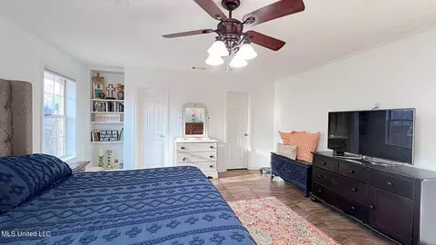 Bedroom - 925 Sycamore St, Grenada, MS 38901 photo 3 of 7