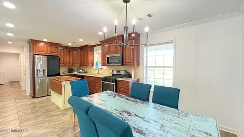Other - 925 Sycamore St, Grenada, MS 38901 photo 5 of 10