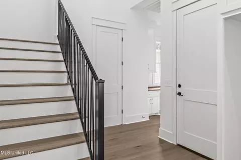 Entry Way - 112 Brashear St, Madison, MS 39110 photo 3 of 12