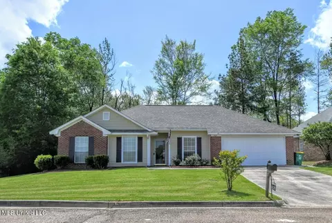 839 Springfield Ct, Ridgeland, MS 39157