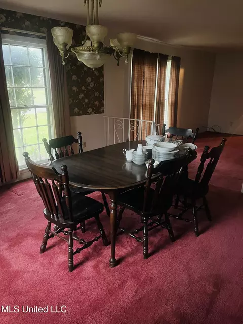 Dining - 3919 Riverwood Dr, Moss Point, MS 39563 photo 1 of 3