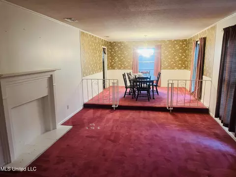 Dining - 3919 Riverwood Dr, Moss Point, MS 39563 photo 3 of 3