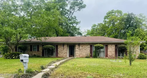 Exterior - 3919 Riverwood Dr, Moss Point, MS 39563 photo 3 of 5