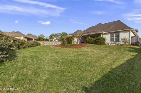 Exterior - 131 Camden Ln, Madison, MS 39110 photo 10 of 11