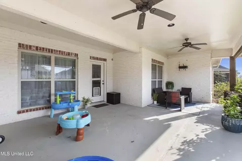 Exterior - 131 Camden Ln, Madison, MS 39110 photo 5 of 11