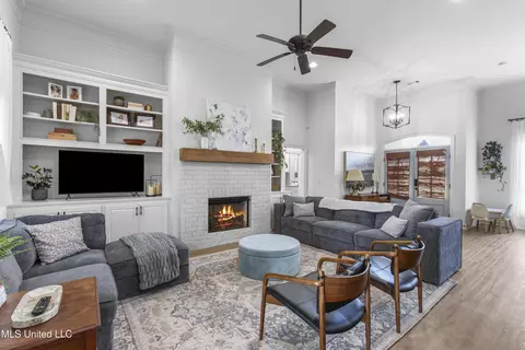 Living - 131 Camden Ln, Madison, MS 39110 photo 1 of 1