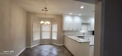 Entry Way - 520 Cliffview Dr, Brandon, MS 39047 photo 1 of 2