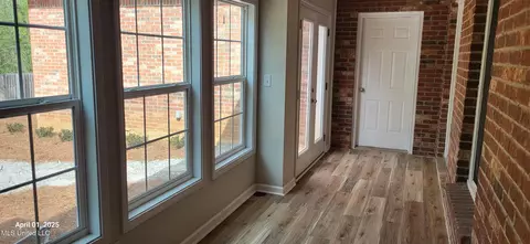 Entry Way - 520 Cliffview Dr, Brandon, MS 39047 photo 2 of 2