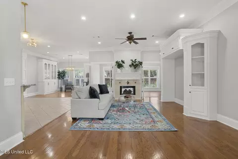 Living - 710 S Chickasaw Dr, Flowood, MS 39232 photo 1 of 4