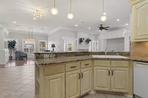 Kitchen - 710 S Chickasaw Dr, Flowood, MS 39232 photo 4 of 4